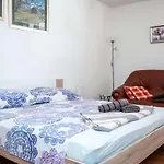 Sunny Апартаменти